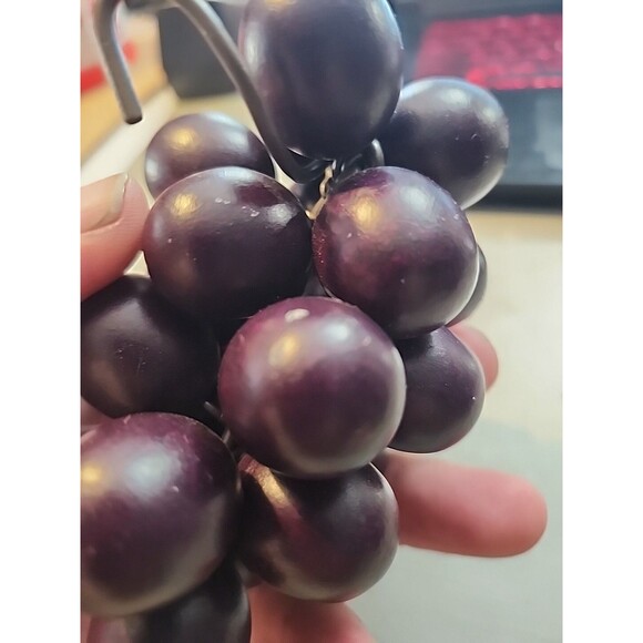 Vintage Purple Lucite Grape Cluster 60s70s MCM Retro Decor - Picture 3 of 9
